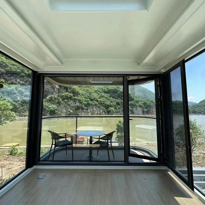 Space Capsule Mobile House