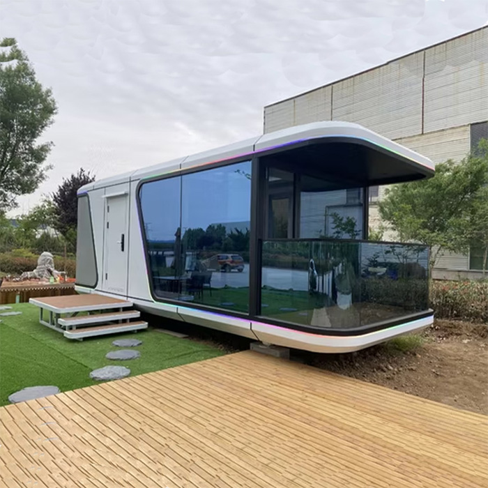 Capsule House with Kitchen